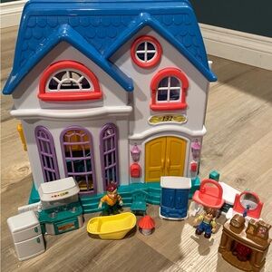 Keenway My Happy Family Doll House with accessories & sounds!